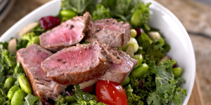 Fresh Salad with Roasted Beef