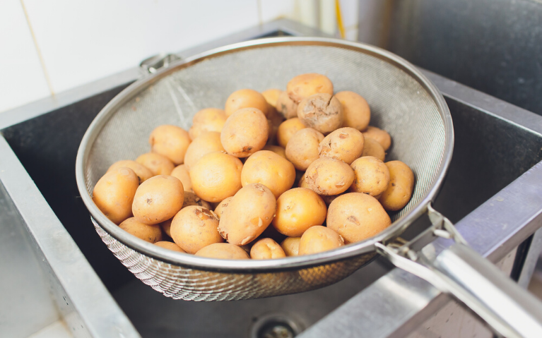Varanasi Hospital’s Nutrition Guide_ Health Benefits Of Eating Potatoes